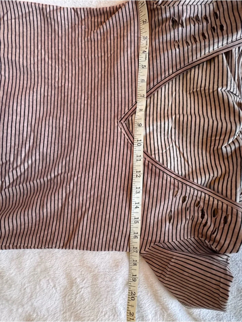 POL Pink & Black Intentionally Distressed Striped V-Neck Short Sleeve Tee NWOT - Picture 4 of 5